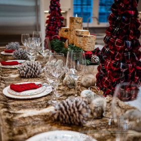 Holiday Table Setting