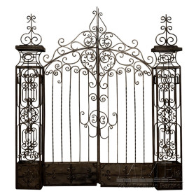 Mansion Gates